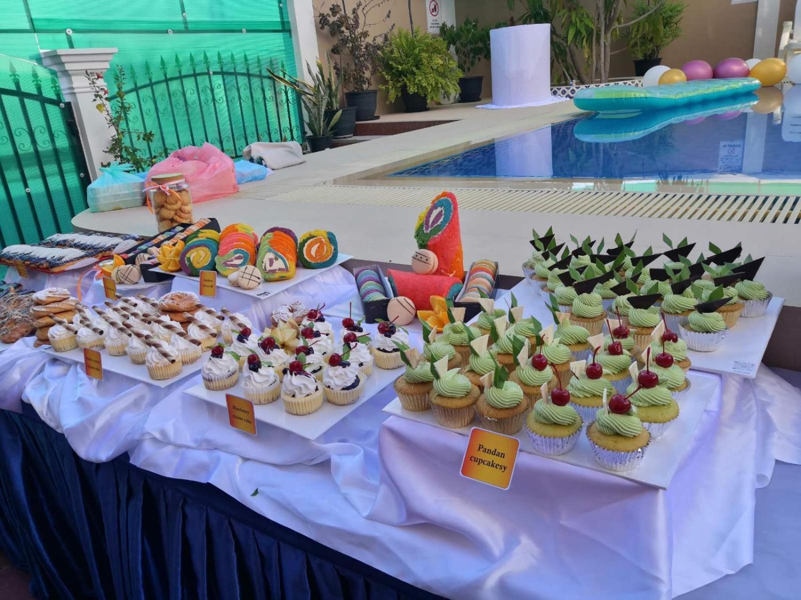 Abuharee Grand Hotel Addu City Екстериор снимка