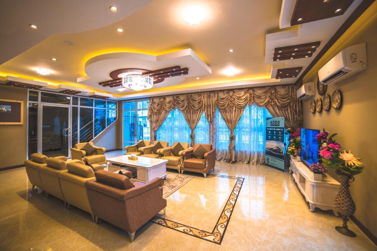 Abuharee Grand Hotel Addu City Екстериор снимка